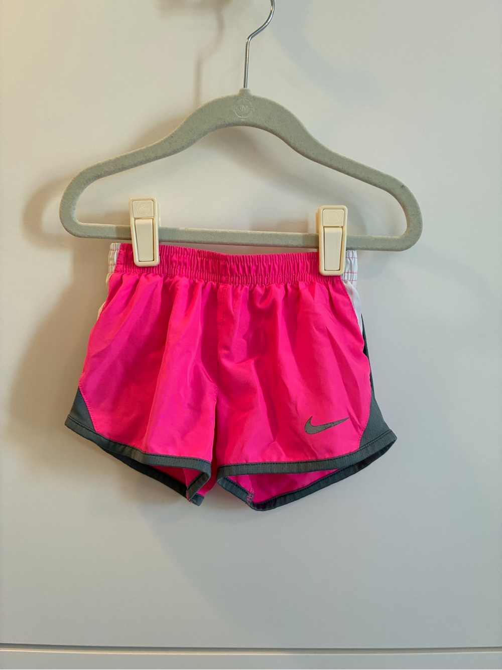 2T Nike Girls' Neon Pink Dry Fit Shorts